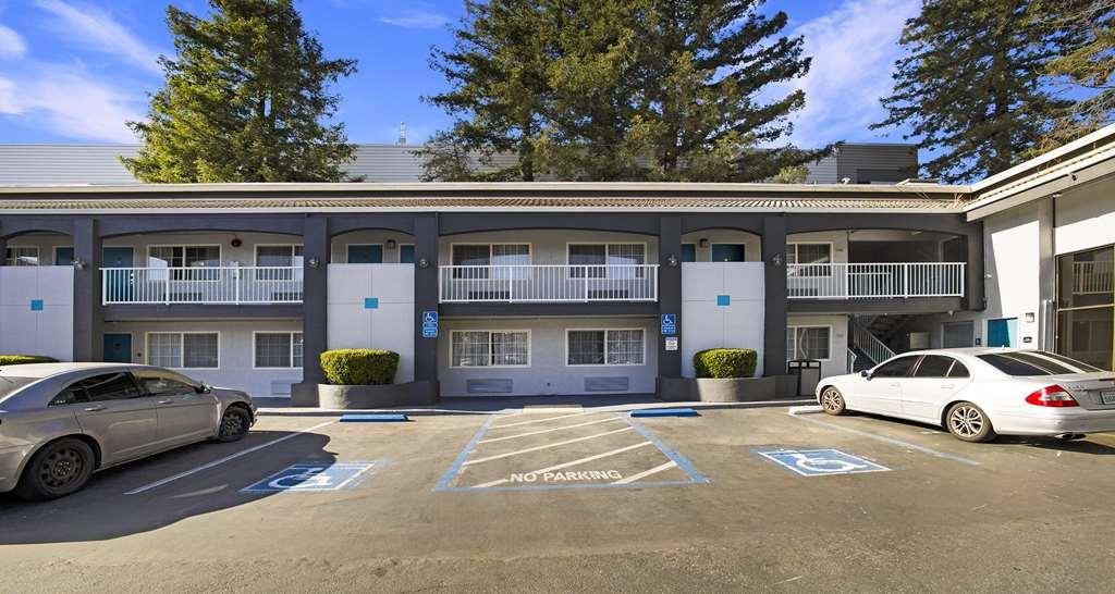 Surestay Plus Hotel By Best Western Sacramento North מראה חיצוני תמונה