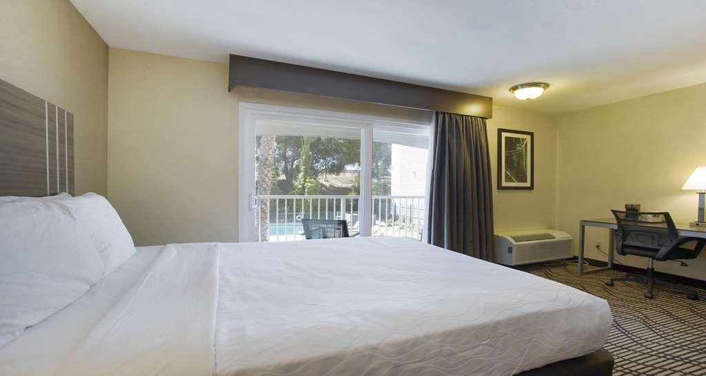 Surestay Plus Hotel By Best Western Sacramento North חדר תמונה
