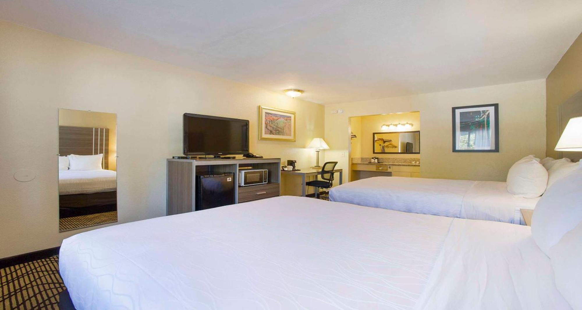 Surestay Plus Hotel By Best Western Sacramento North מראה חיצוני תמונה