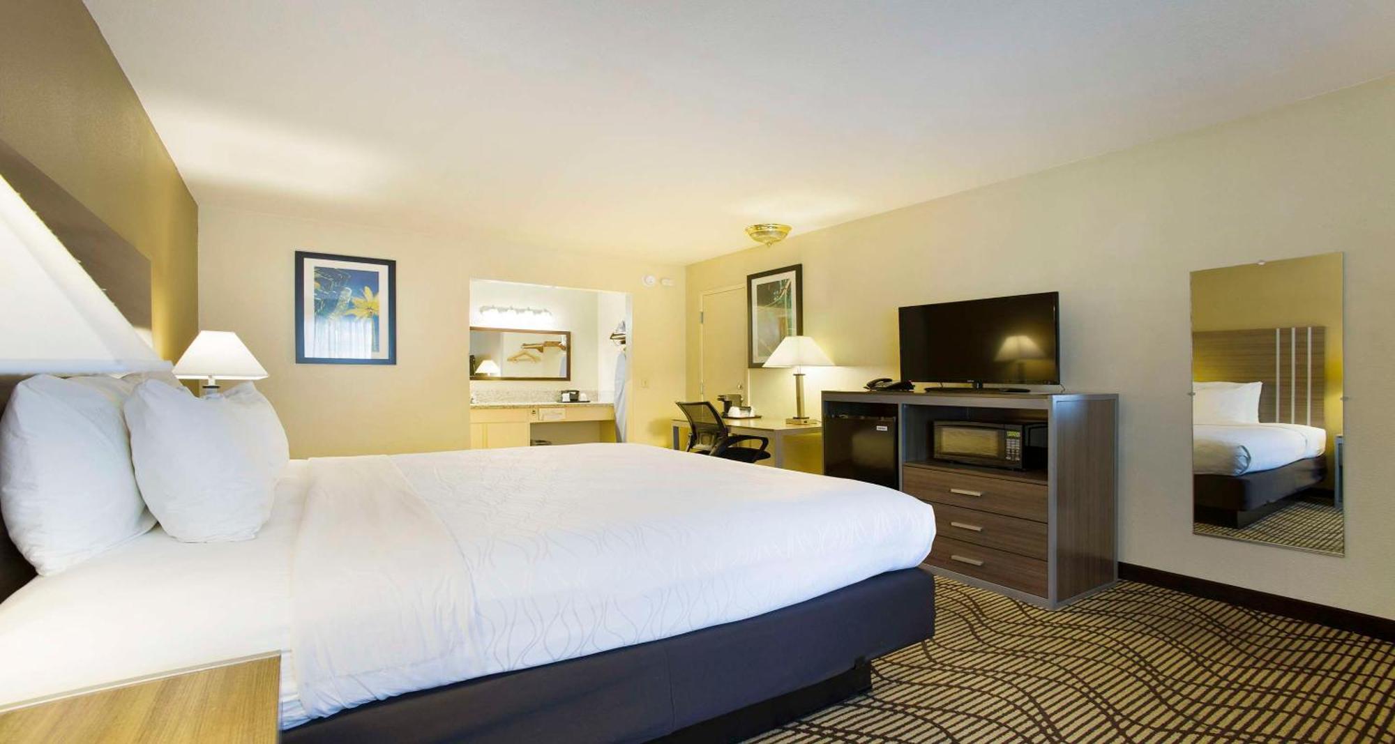 Surestay Plus Hotel By Best Western Sacramento North מראה חיצוני תמונה