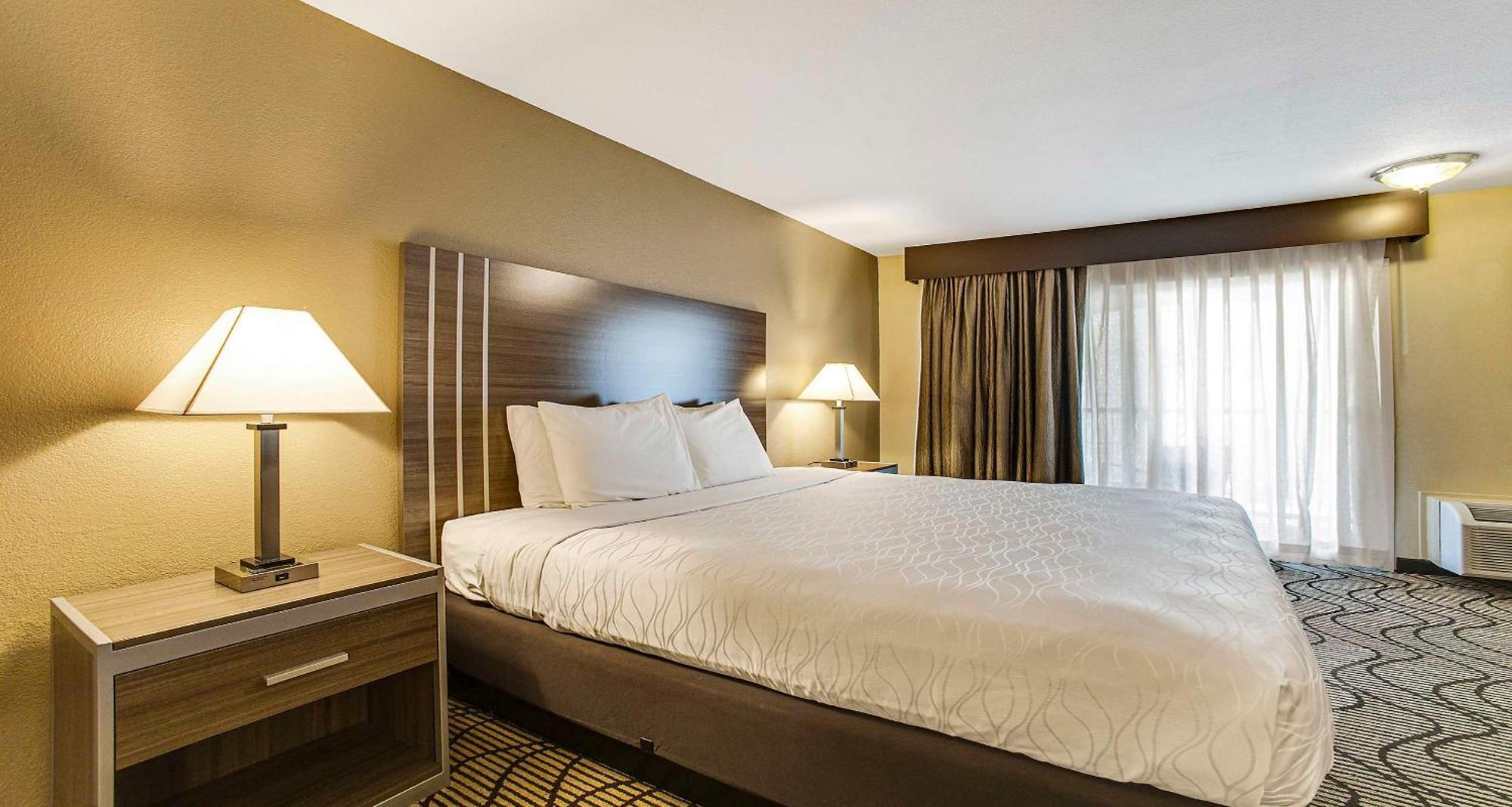Surestay Plus Hotel By Best Western Sacramento North מראה חיצוני תמונה