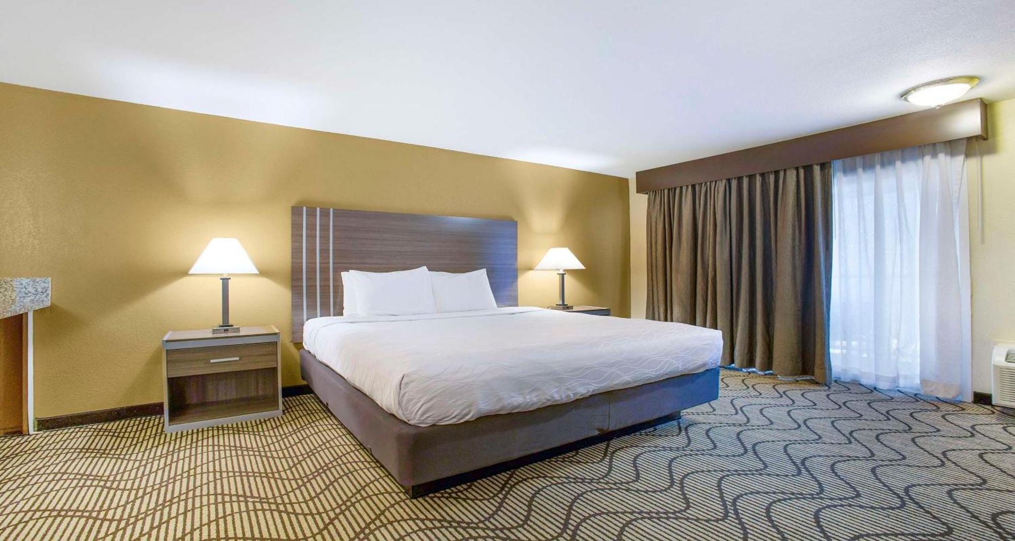 Surestay Plus Hotel By Best Western Sacramento North מראה חיצוני תמונה